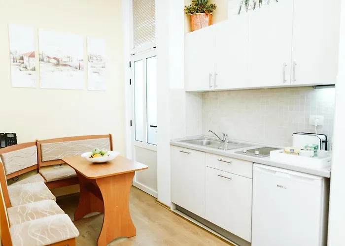 Irish Centre Aparthotel