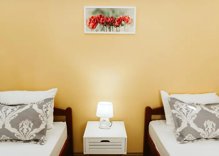 Aparthotel Irish Centre 3*