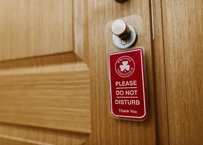 Aparthotel Irish Centre 3*